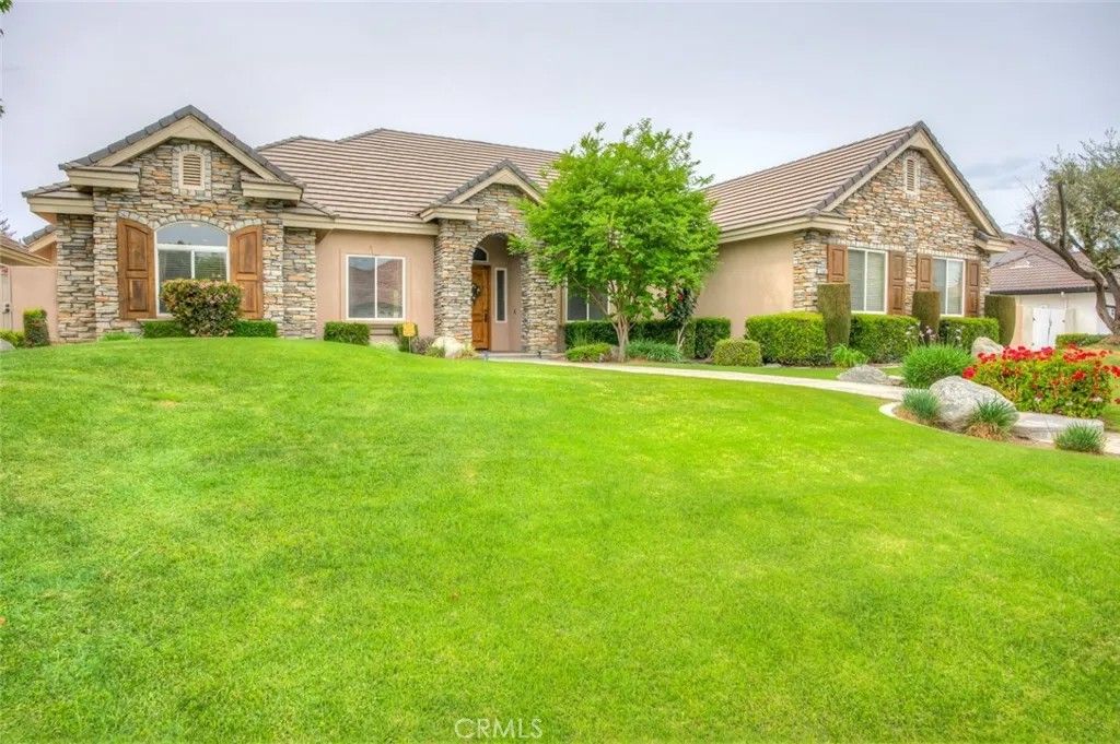 Photo of 1507 Cromerton Pl, Bakersfield, CA 93311 (MLS # NS26070766)