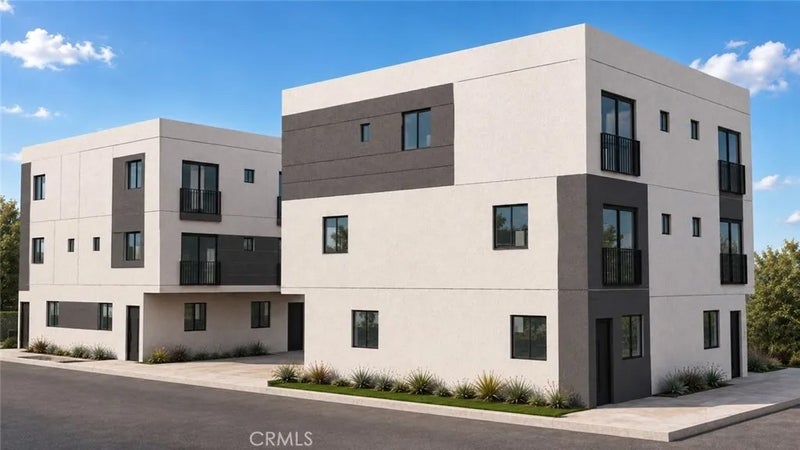 1511 S New Hampshire