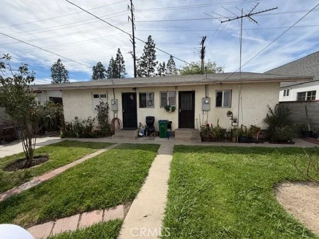 Photo of 932 N Harbor, Anaheim, CA 92805 (MLS # OC26072699)