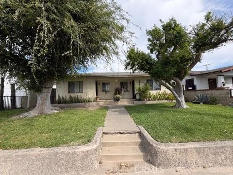 Photo of 932 N Harbor, Anaheim, CA 92805 (MLS # OC26072699)