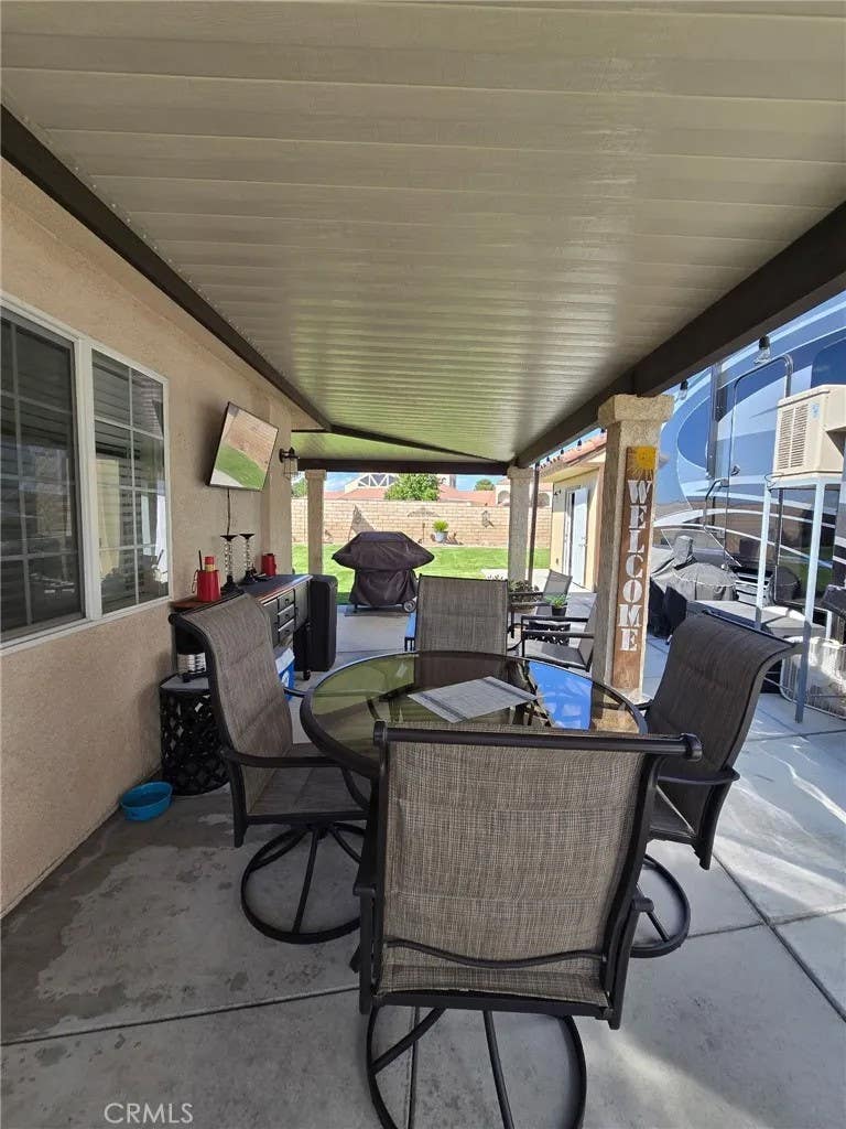 Photo of 11570 Wedgewood Dr, Apple Valley, CA 92308 (MLS # IV26173458)