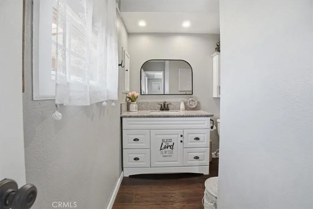 Photo of 21089 Ottawa Rd, Apple Valley, CA 92308 (MLS # HD26069267)