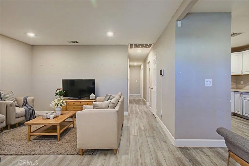 Photo of 8822 Globe Avenue, Dos Palos, CA 93620 (MLS # MC26009550)