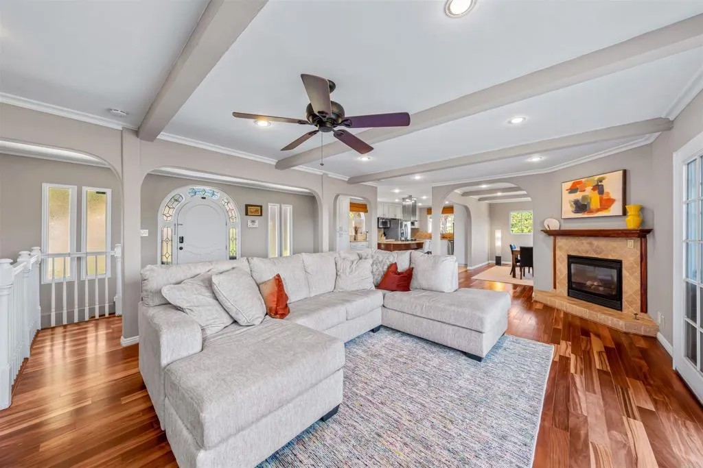 4275 Crestview Drive