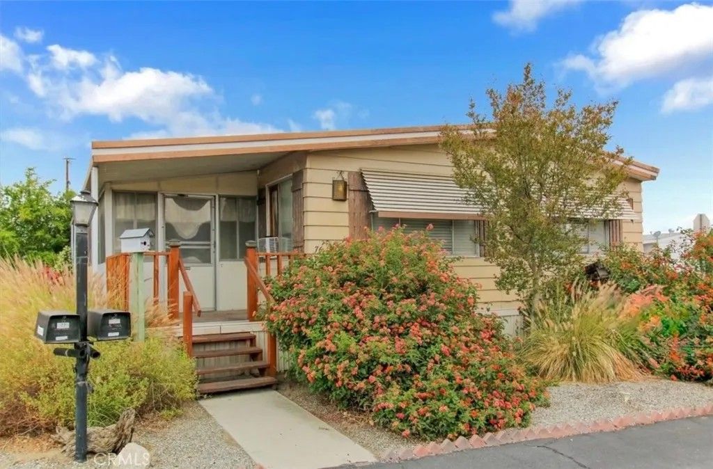 Photo of 332 N. Lyon AVE, Hemet, CA 92543 (MLS # OC26104943)