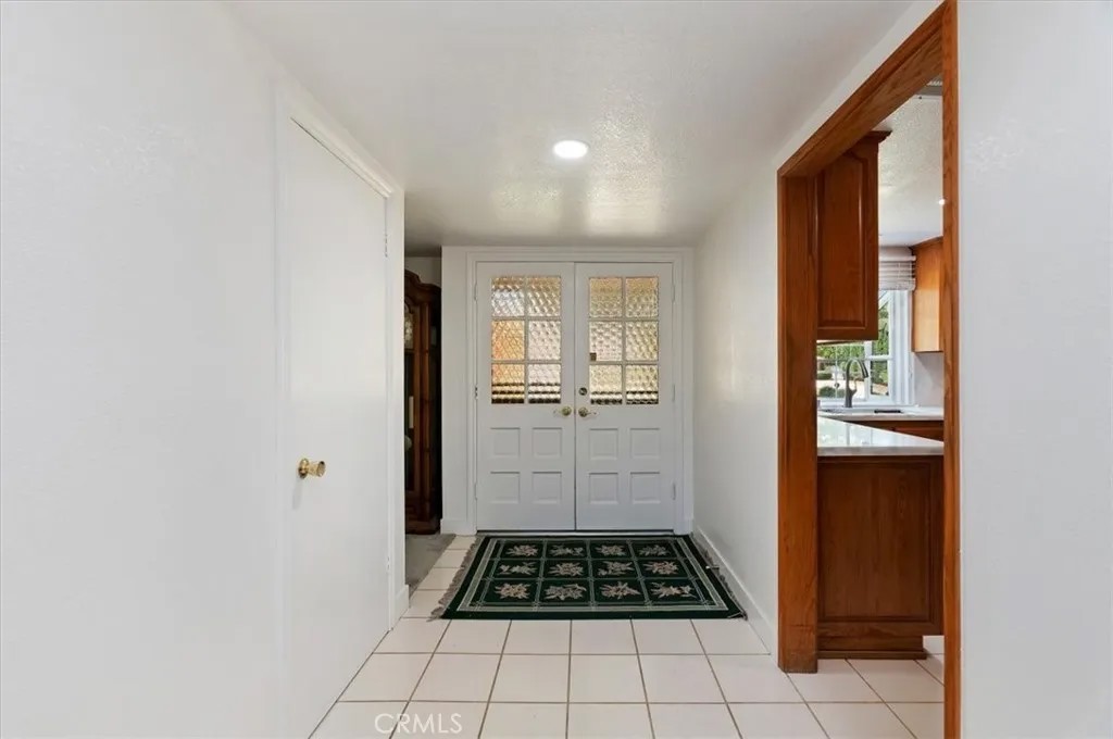 15071 Rolling Ridge Dr