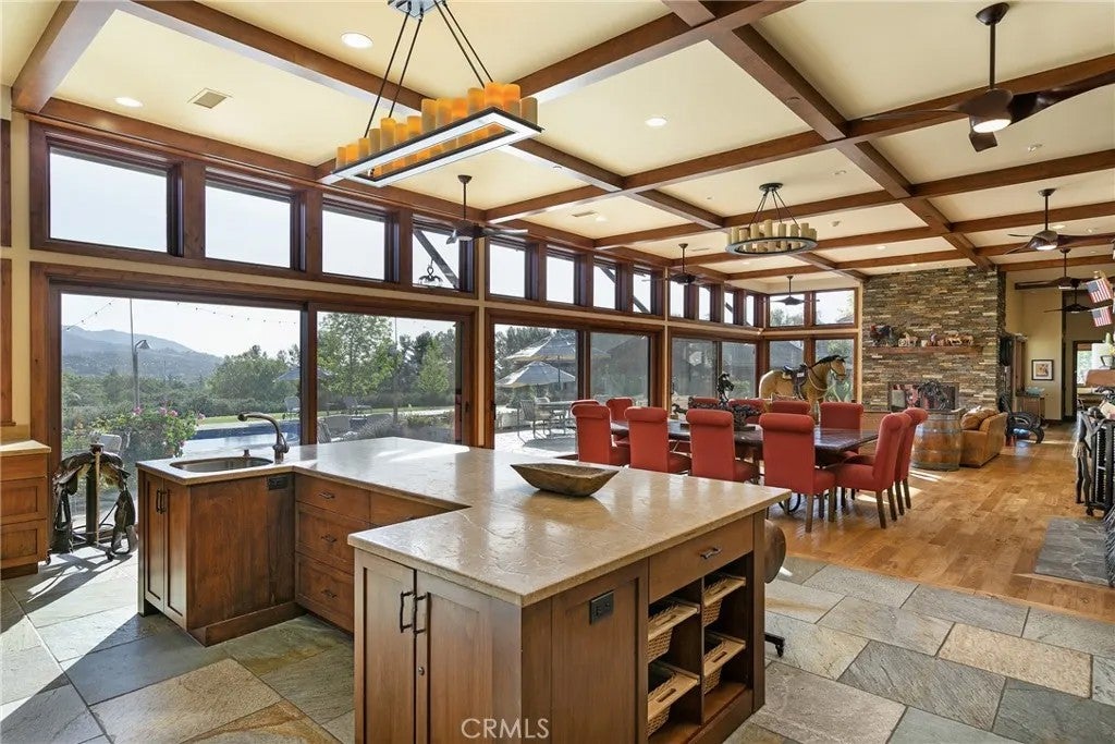 10585 Santa Paula Ojai Road