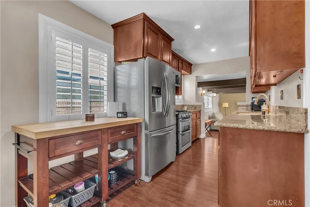 5944 Pennswood