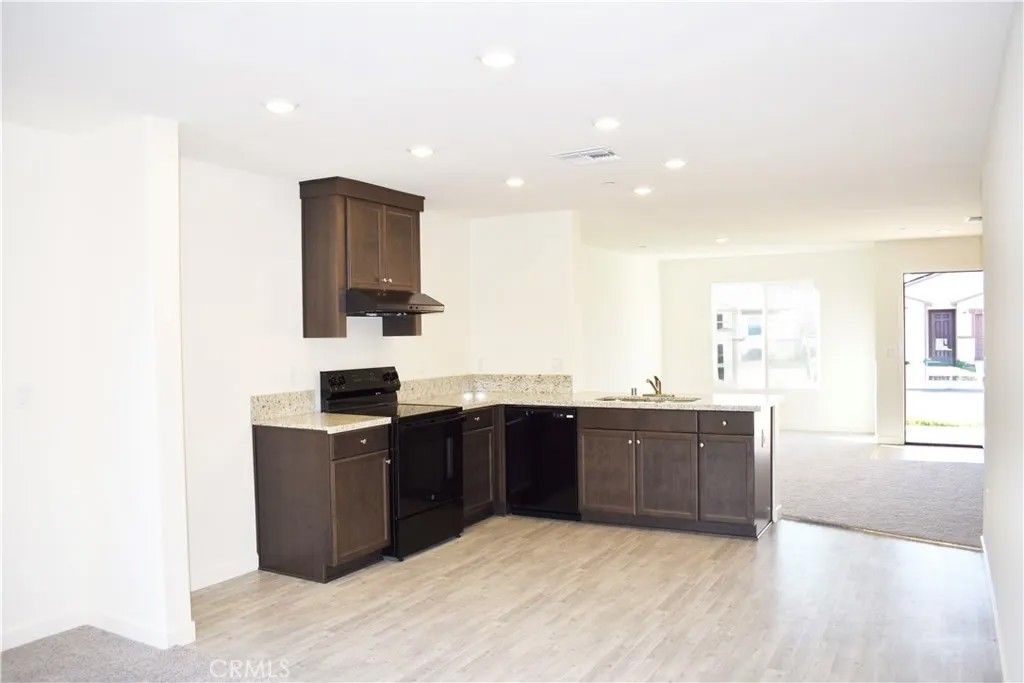 Photo of 334 Arpent Ct, Merced, CA 95341 (MLS # MC26008828)