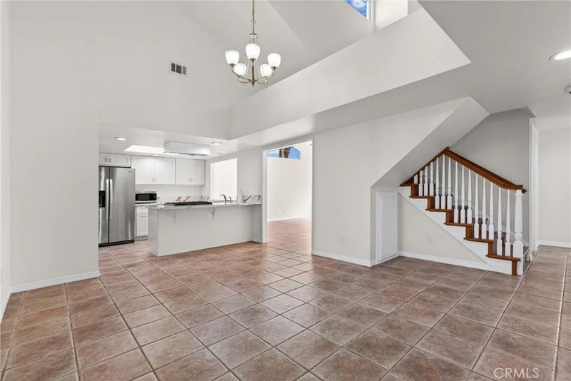 1346 Woodmere