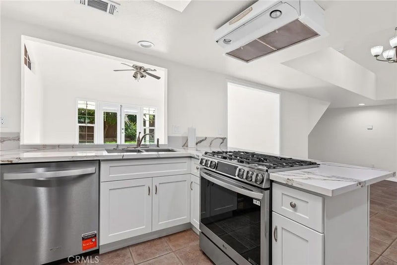 1346 Woodmere