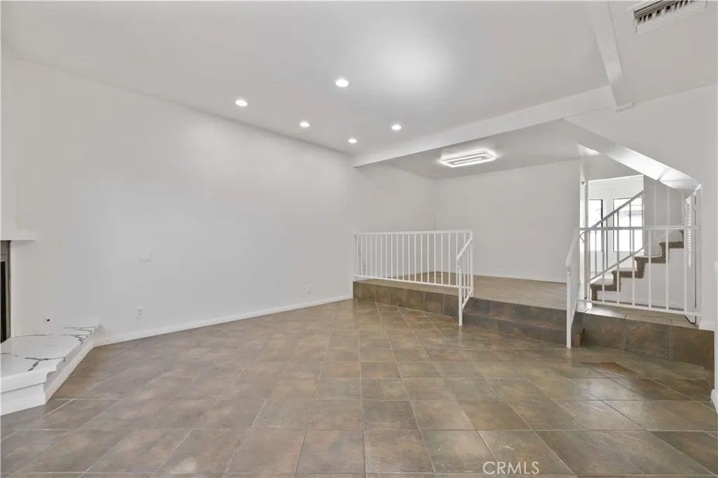 Photo of 7550 Zombar #11, Van Nuys, CA 91406 (MLS # GD25248900)