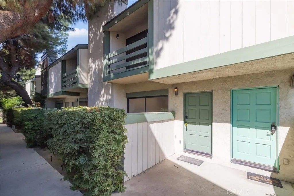 Photo of 7550 Zombar #11, Van Nuys, CA 91406 (MLS # GD25248900)