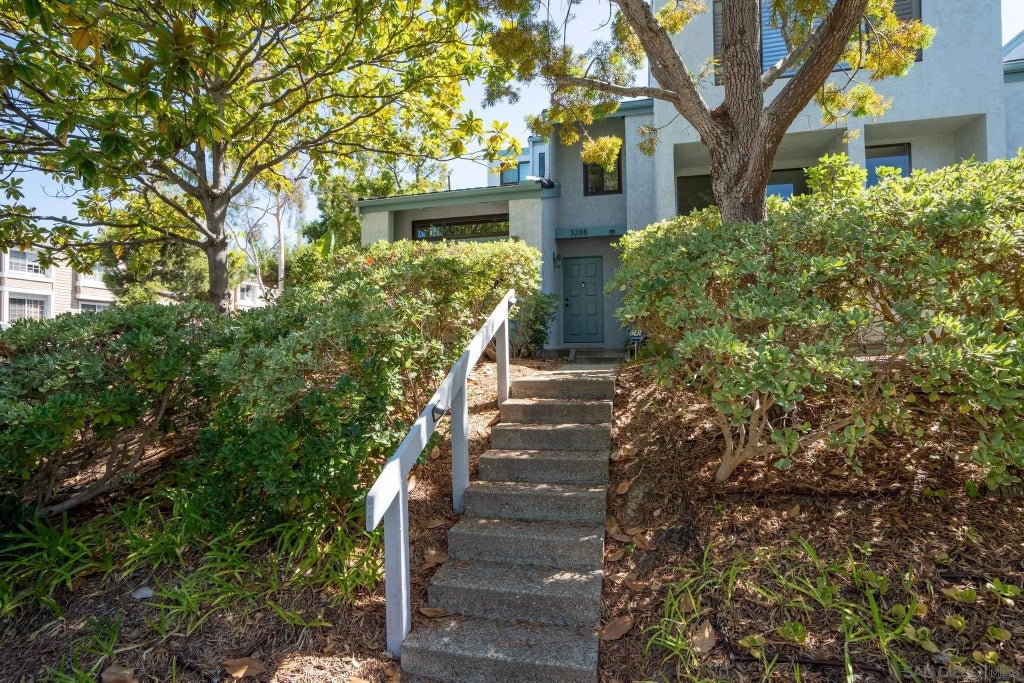Photo of 3288 Via Alicante, La Jolla, CA 92037 (MLS # 260022730)
