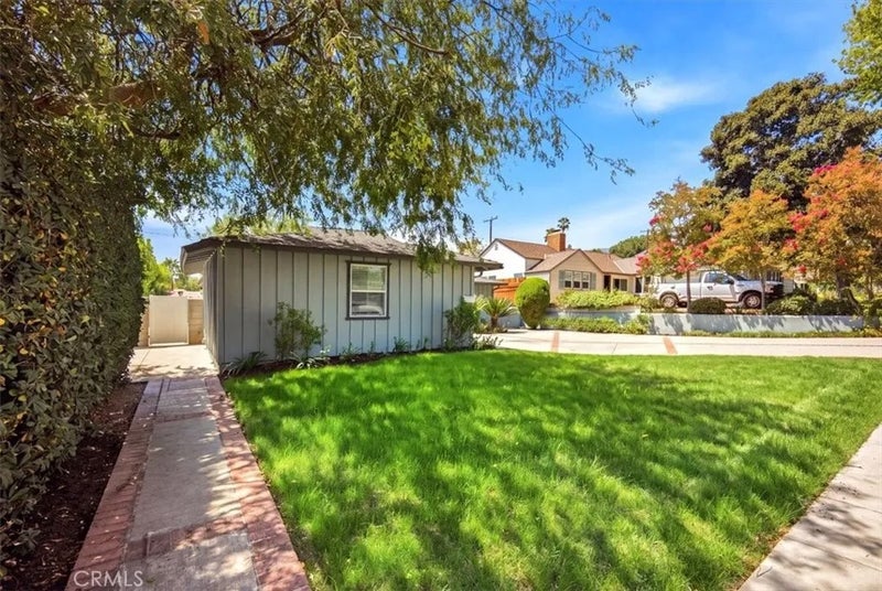 1175 Valley View