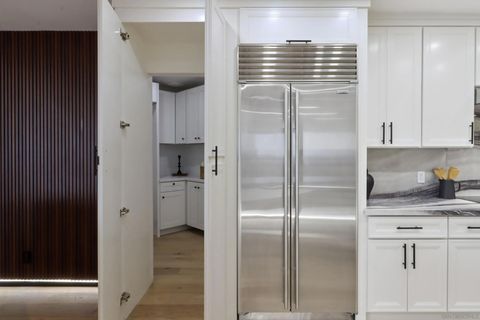 Tiny photo for 700 Front St #1402, San Diego, CA 92101 (MLS # 250039305)