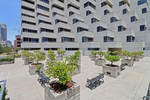 Tiny photo for 700 Front St #1402, San Diego, CA 92101 (MLS # 250039305)