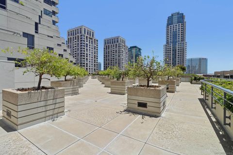Tiny photo for 700 Front St #1402, San Diego, CA 92101 (MLS # 250039305)