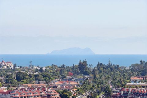 Tiny photo for 700 Front St #1402, San Diego, CA 92101 (MLS # 250039305)