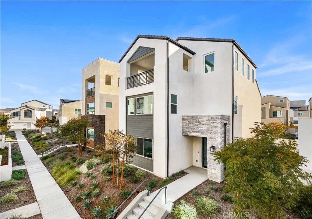 Photo of 165 Sawbuck, Irvine, CA 92618 (MLS # TR25267560)