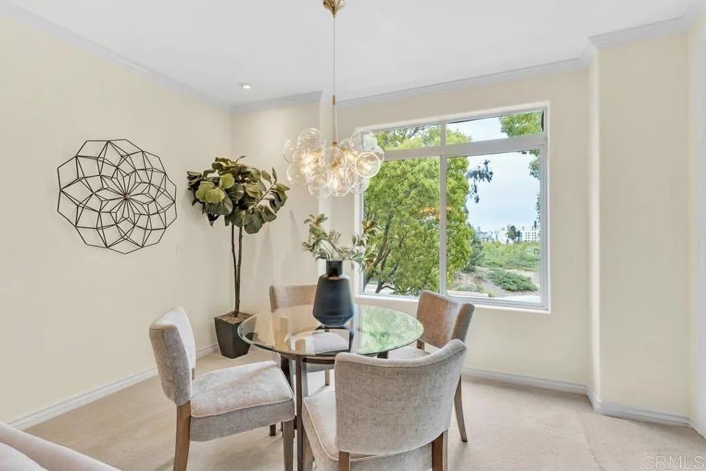 9253 Regents Road A203