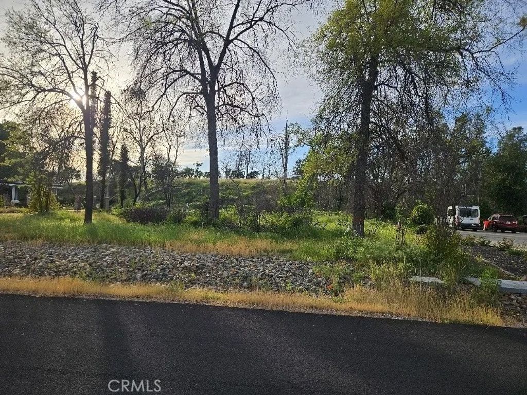 Photo of 109 Sycamore Valley, Chico, CA 95973 (MLS # SN26067111)