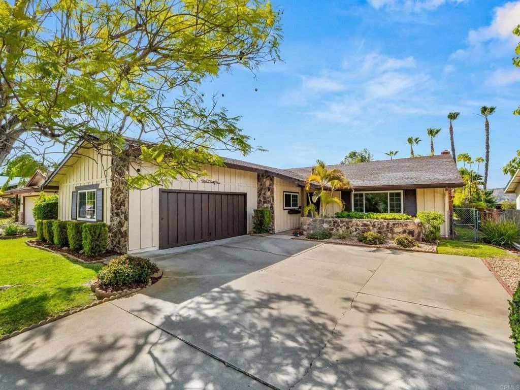 Photo of 1634 Boyle Avenue, Escondido, CA 92027 (MLS # NDP2603854)