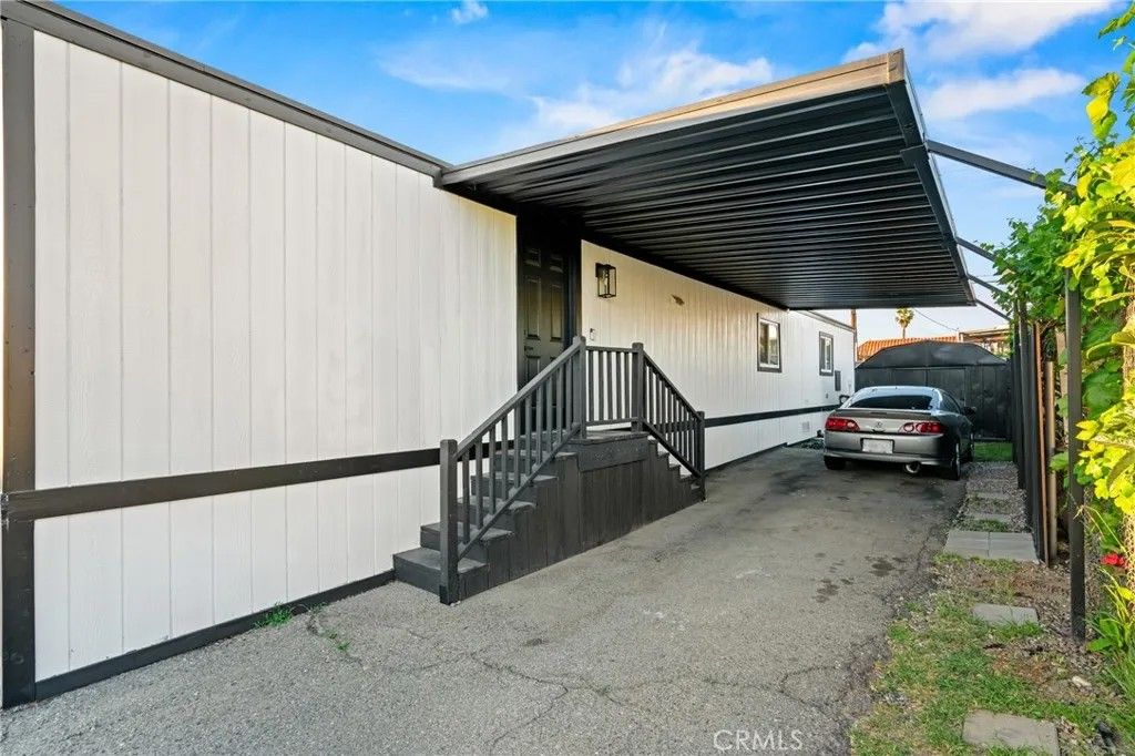 Photo of 3825 Crestmore Rd #475, Riverside, CA 92509 (MLS # CV26064207)