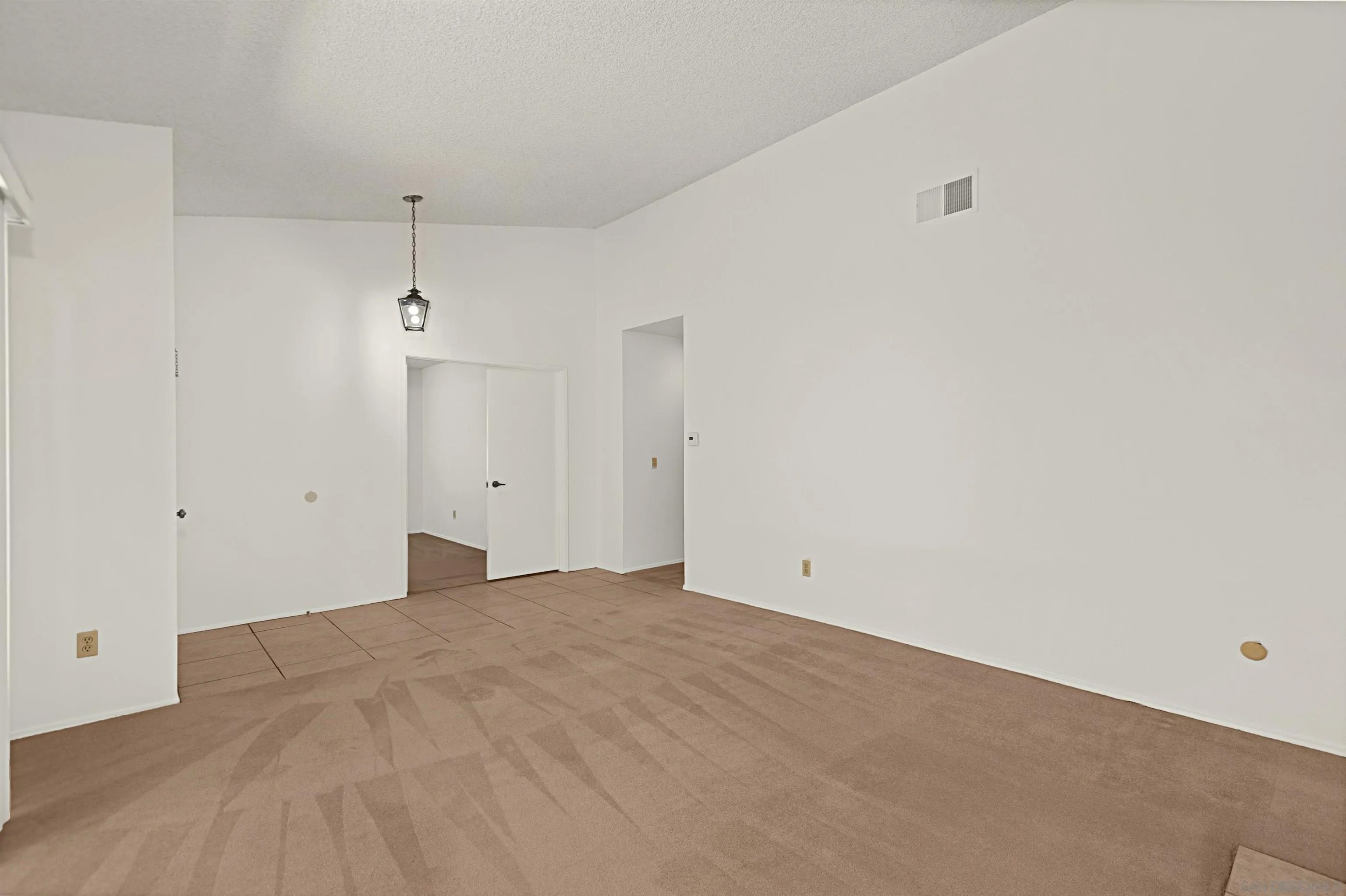 10466 Moorpark St.