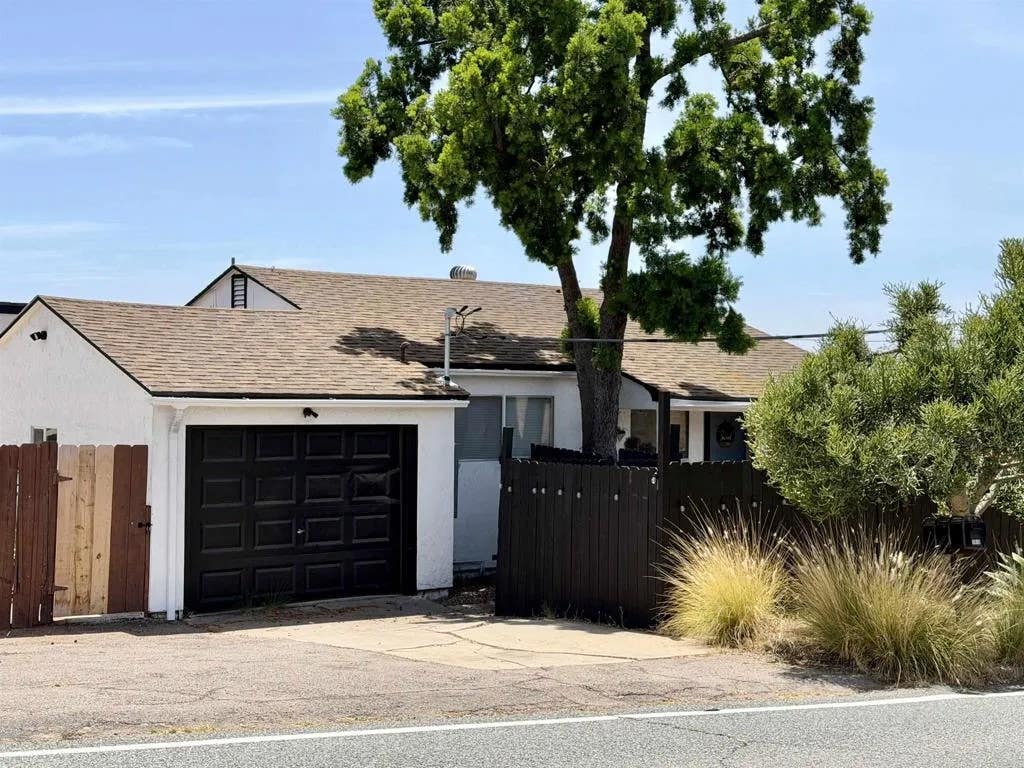 Photo of 2610 Helix St, Spring Valley, CA 91977 (MLS # PTP2605622)