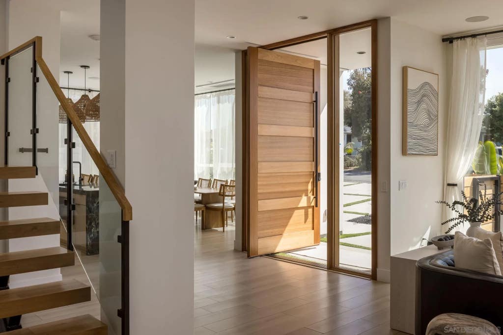 Photo of 5140 Los Robles Drive, Carlsbad, CA 92008 (MLS # 260013367)