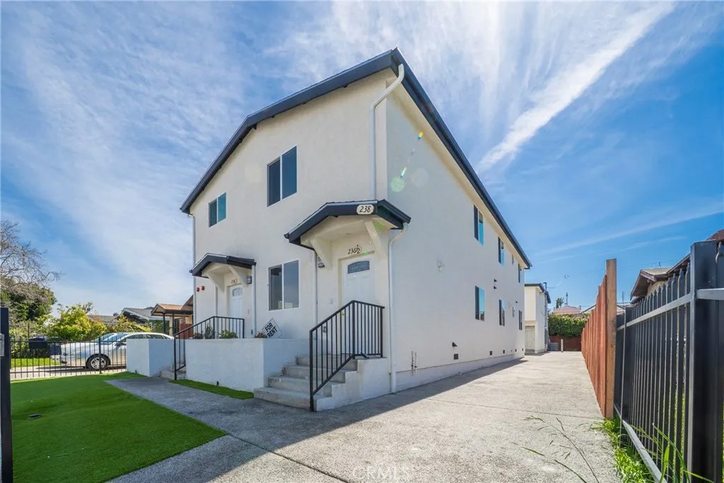 236 W 84th