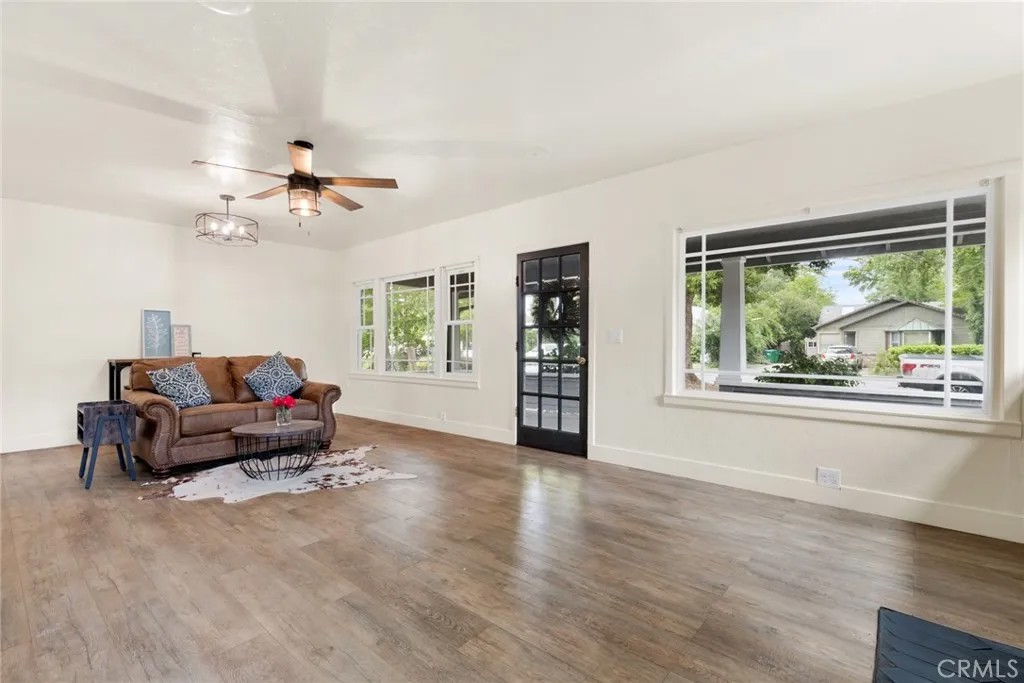 487 E 3rd Avenue A & B