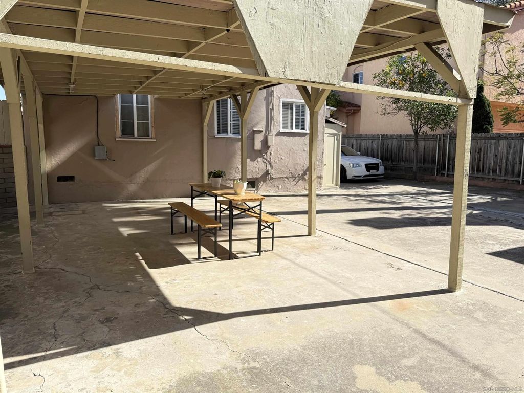 Photo of 4580 Huamilton St, San Diego, CA 92116 (MLS # 260002431)