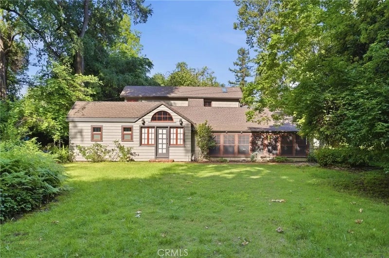 9345 Stanford Lane