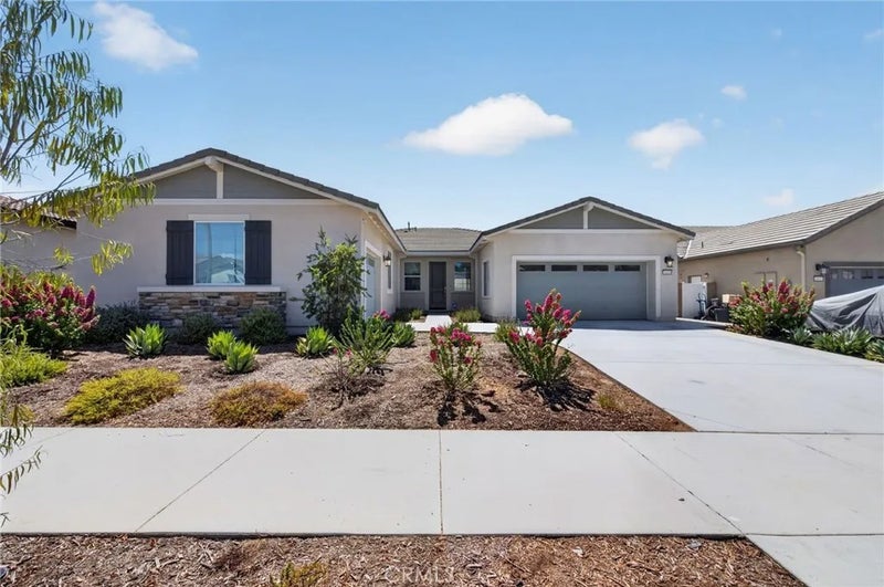 30699 Pitch Pine Dr