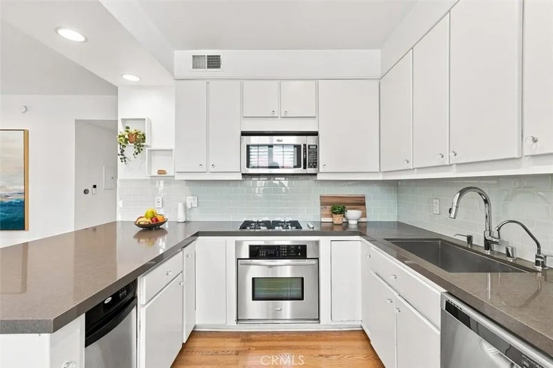 943 14th Street 101