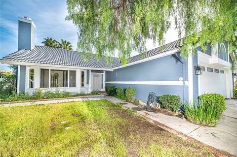 Photo of 12012 Barclay Dr, Moreno Valley, CA 92557 (MLS # IV26021438)