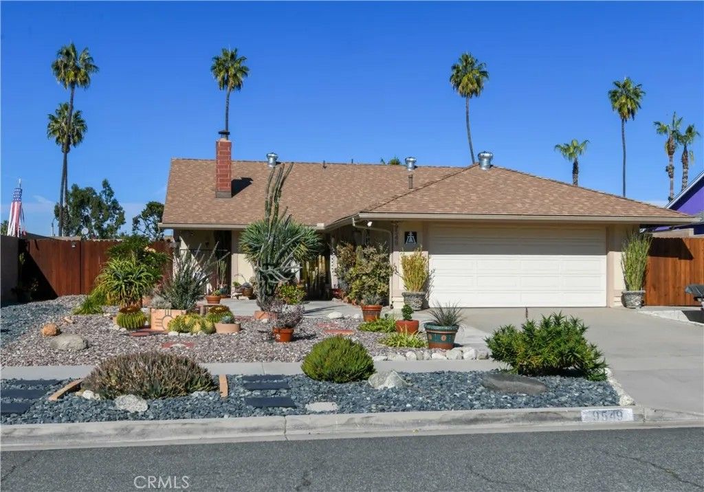 Photo of 9549 Hermitage Ln, Riverside, CA 92503 (MLS # IV25267399)
