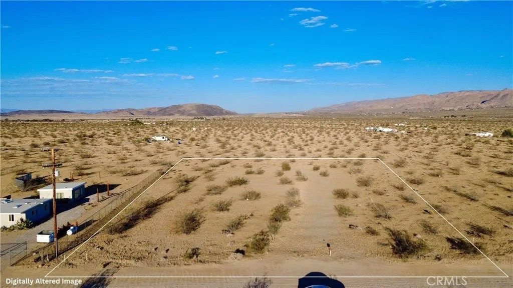 Photo of 5768 La Ferney, Joshua Tree, CA 92252 (MLS # JT26095390)