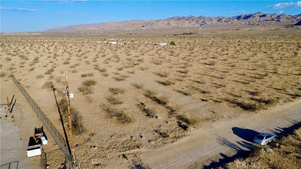 Photo of 5768 La Ferney, Joshua Tree, CA 92252 (MLS # JT26095390)