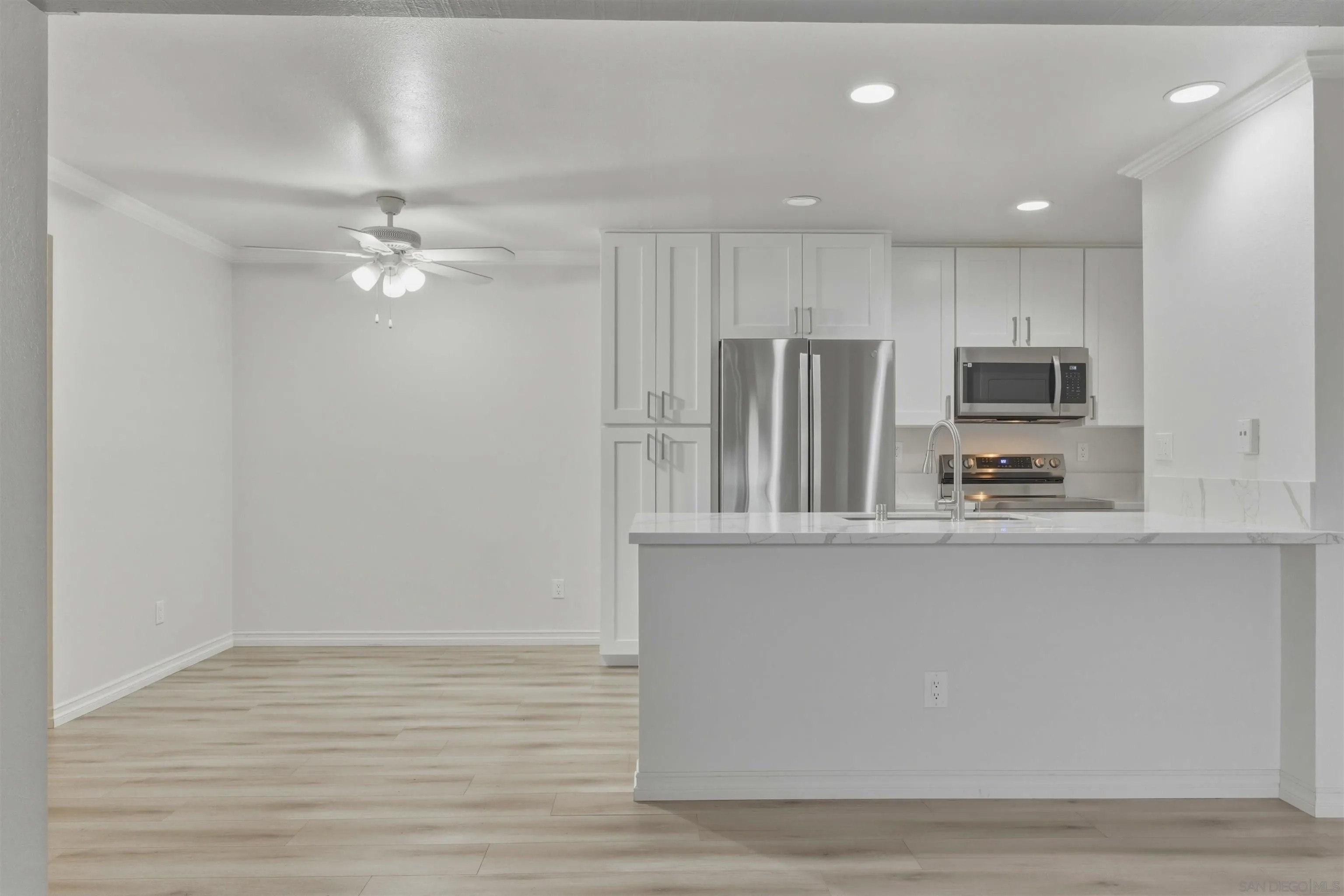 9229 Village Glen Dr 136