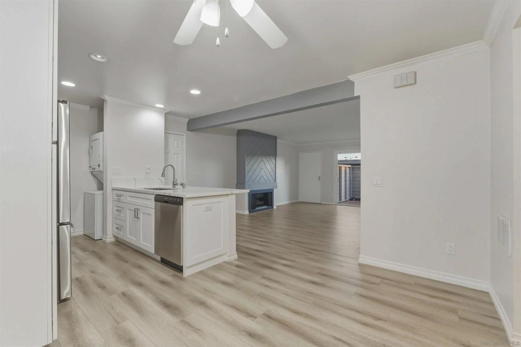 Photo of 9229 Village Glen Dr #136, San Diego, CA 92123 (MLS # 260005054)