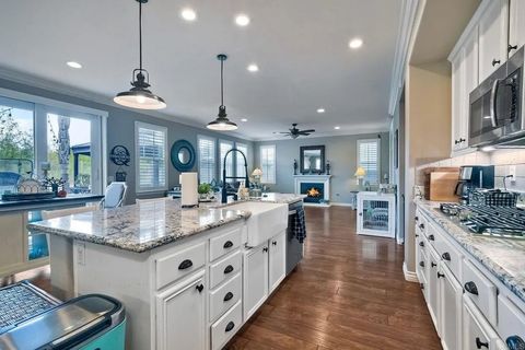 Tiny photo for 40358 Charlesburg Drive, Temecula, CA 92591 (MLS # NDP2510636)