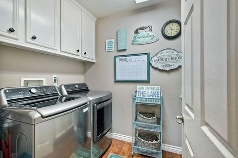 Tiny photo for 40358 Charlesburg Drive, Temecula, CA 92591 (MLS # NDP2510636)