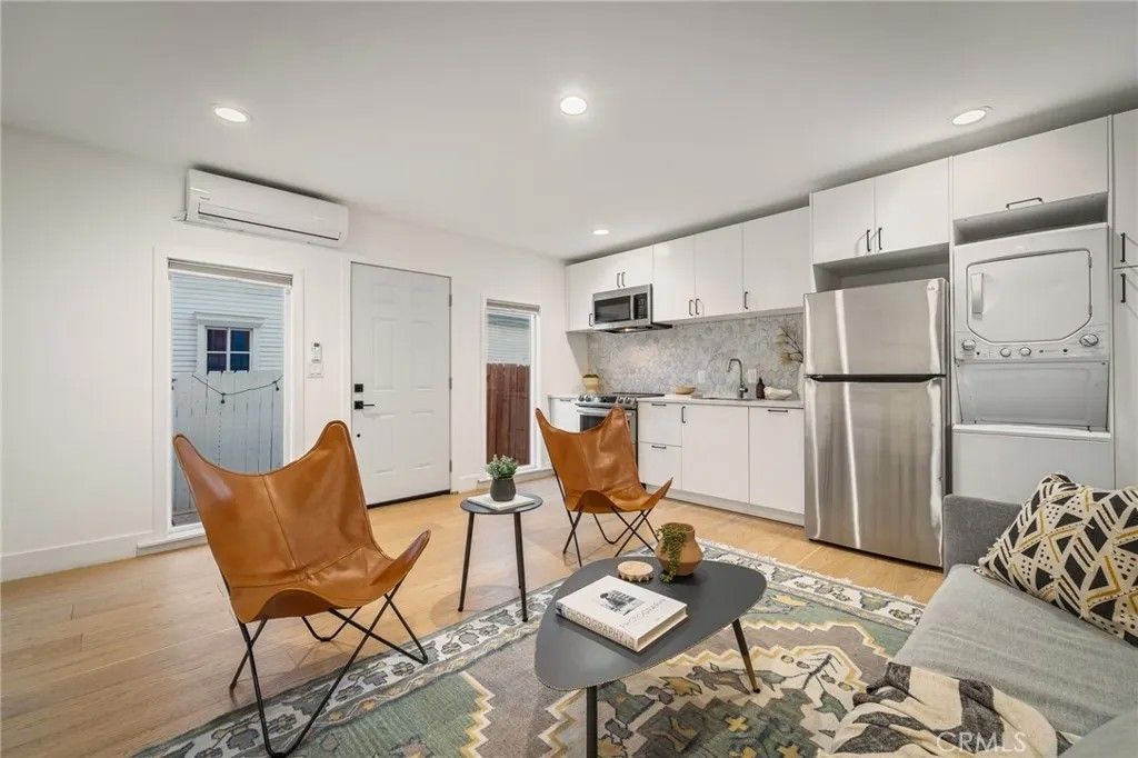 Photo of 5115 West Blvd #1/2, Los Angeles, CA 90043 (MLS # OC26002925)