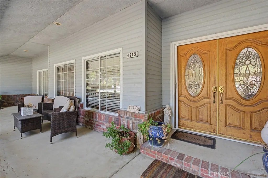 4215 Flintridge Drive