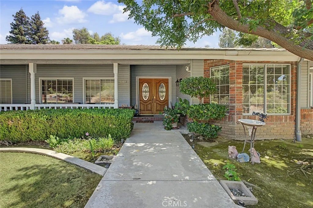 4215 Flintridge Drive