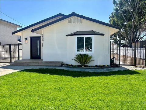 Photo of 8508 Ramona St, Bellflower, CA 90706 (MLS # RS26051813)