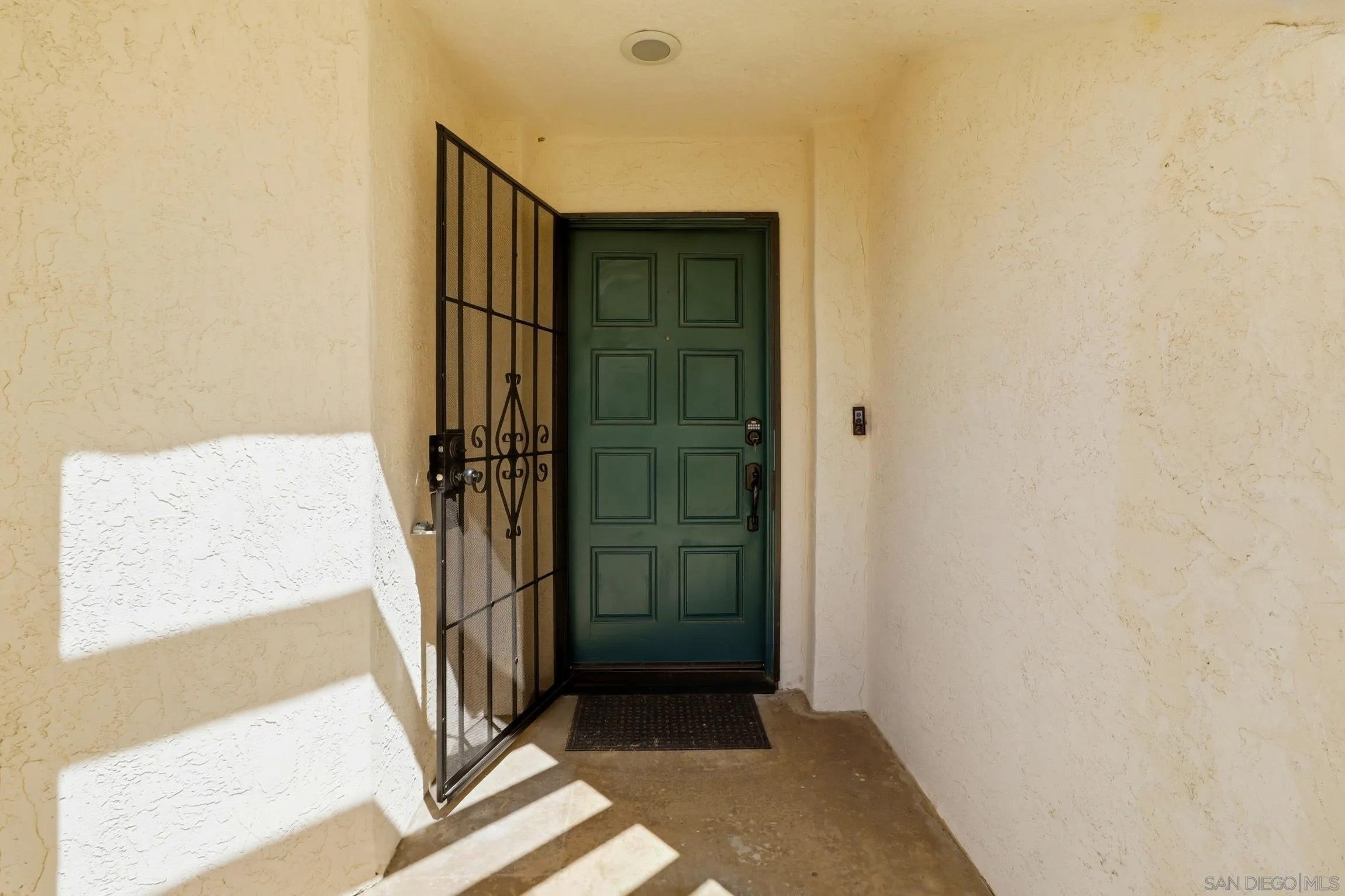 2174 Villa Sonoma Gln